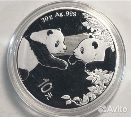 Коллекционная монета 10 юаней 2023 год панды