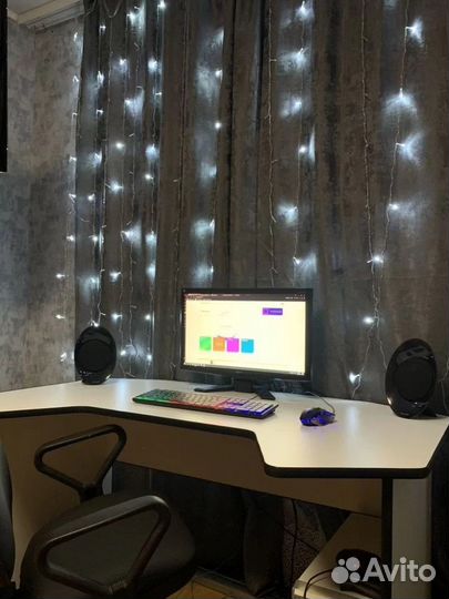 Стол геймерский (новый)