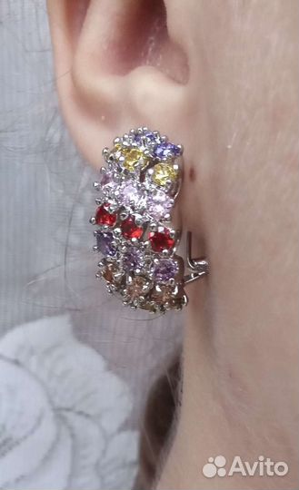 Серьги разноцветные