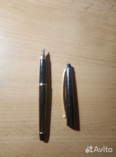 Ручка перьевая подарочная