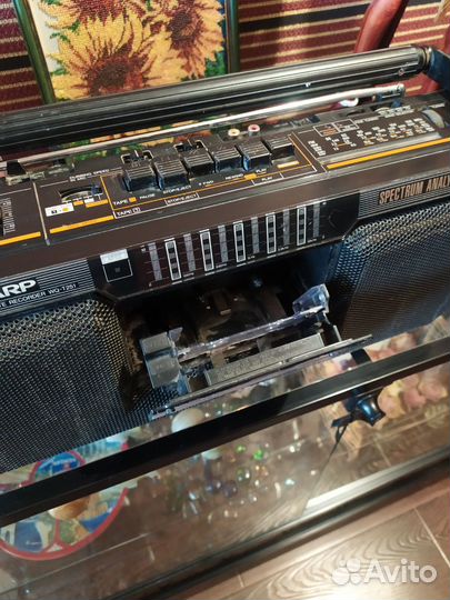 Японский магнитофон+радиоприемник sharp