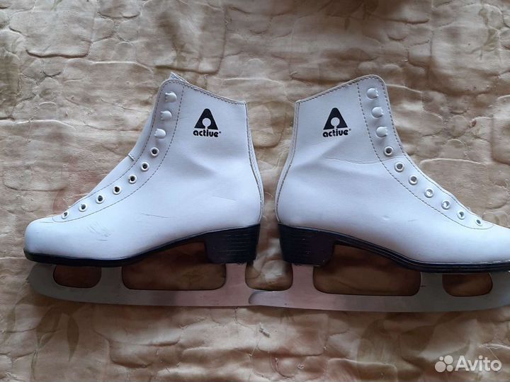 Коньки фигурные