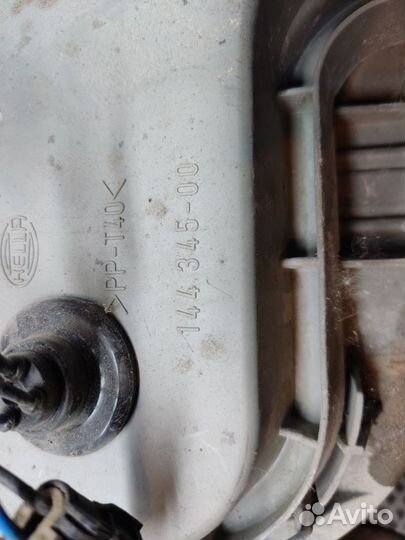 Передняя левая фара Mercedes-Benz W210