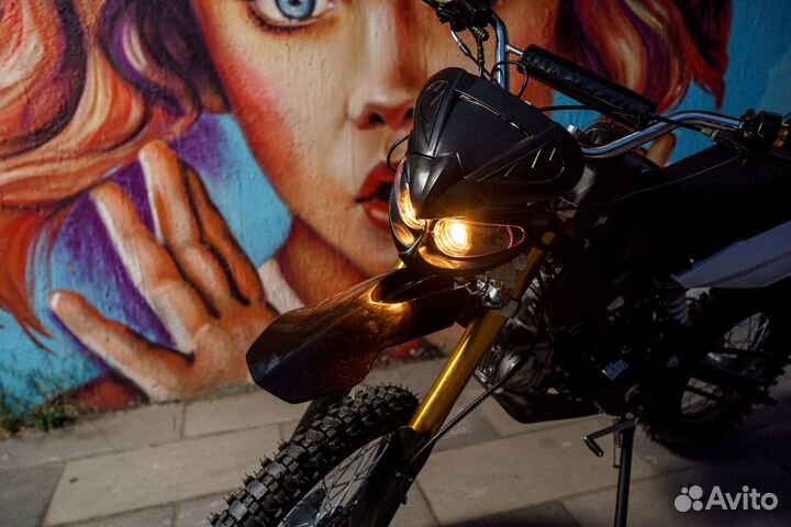 Полноразмерный питбайк 125 кубов,17/14 колеса