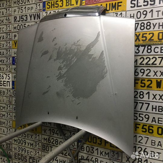 Капот Мерседес 124 с 1984 до 1992 дефект лака