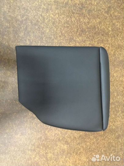 Подлокотник для LADA Vesta