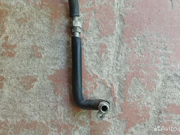 Трубка кондиционера шланг Mitsubishi Pajero II