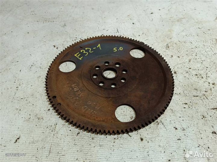 Маховик двс BMW 7 E32 86-94г