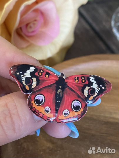 Брошь бабочка