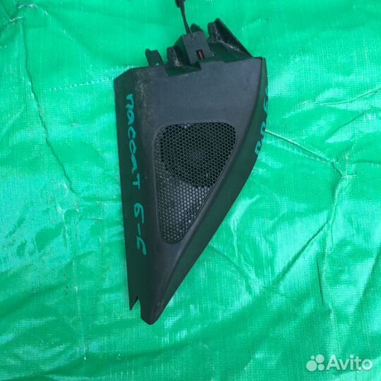 Динамик верхний левый, правый пара Volkswagen Pa