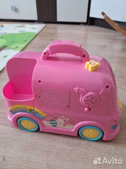 Игрушка для девочки.Домик на колесах family toys