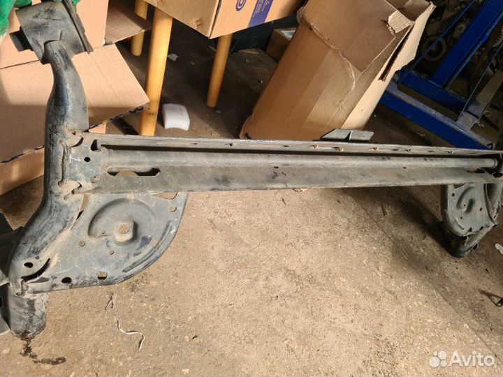 Задняя балка Nissan Tiida C11 2012