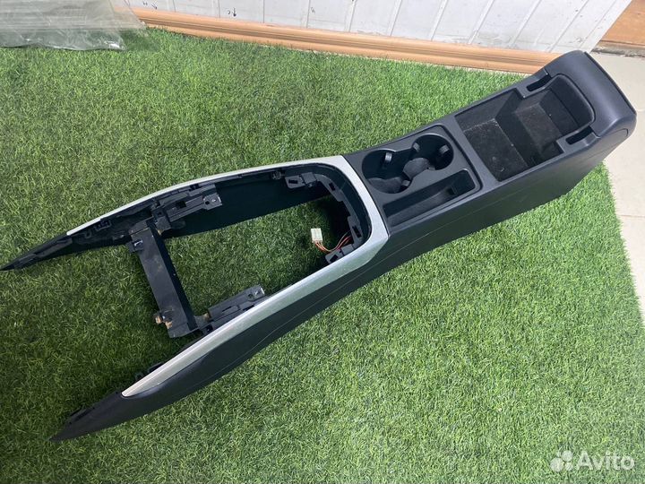 Центральная консоль Audi A4 B8 1.8 T 2009