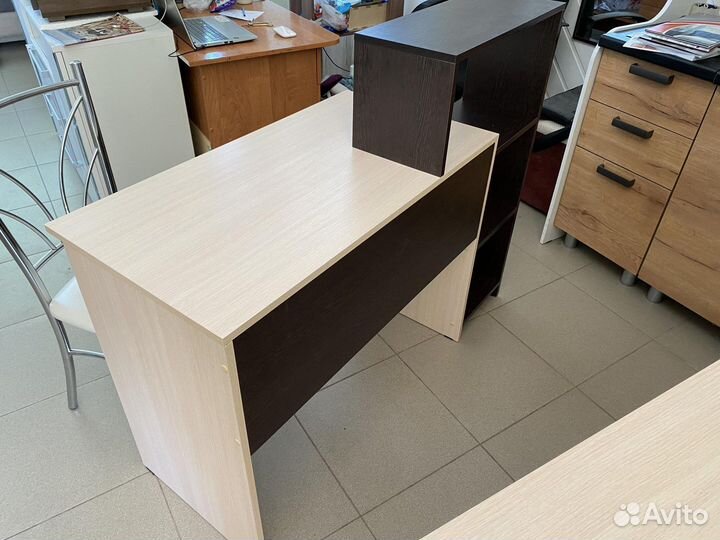 Стол письменный «Квартет-2» белый