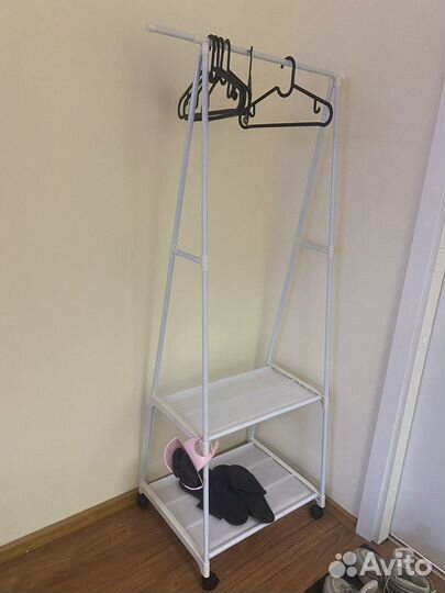 Вешалка для одежды напольная