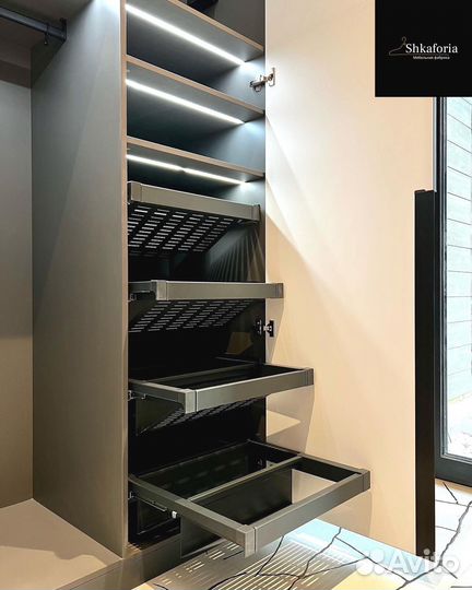 Шкаф распашной с фрезерованными фасадами