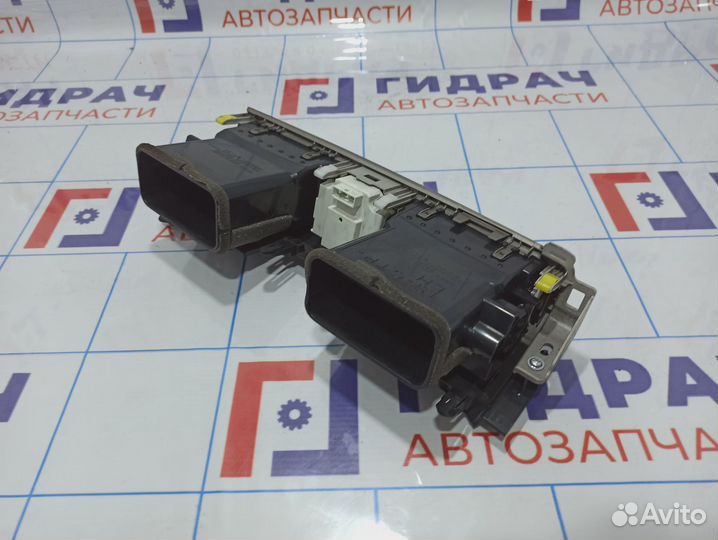 Дефлектор воздушный центральный с часами Lexus IS2