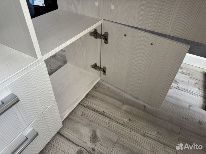 Письменный стол