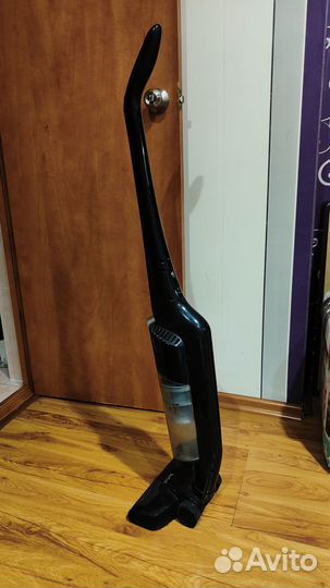 Пылесос вертикальный беспроводной