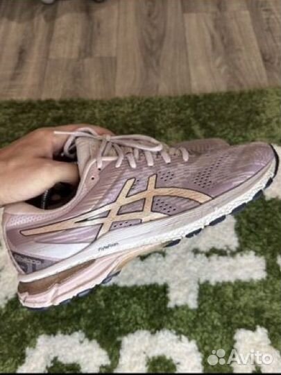 Кроссовки asics gt 2000