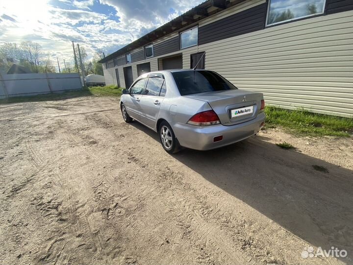 Mitsubishi Lancer 1.6 МТ, 2003, 300 000 км