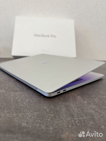 Apple MacBook Pro 13 2016 8/256GB