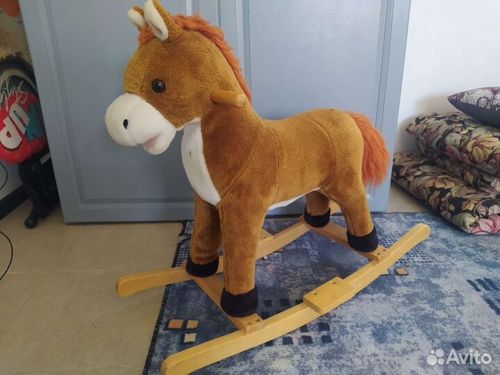 Лошадь качалка