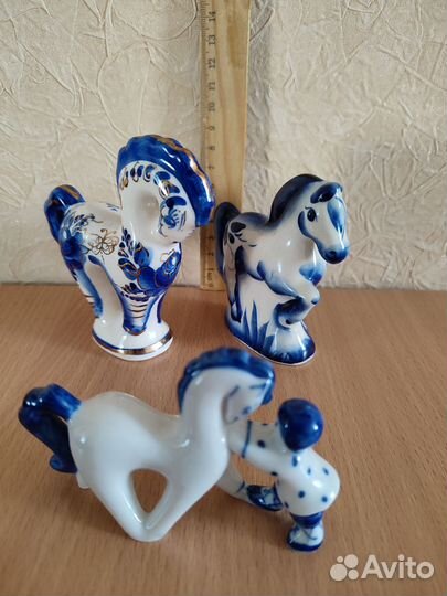 Статуэтка Сивка-бурка фарфор Гжель