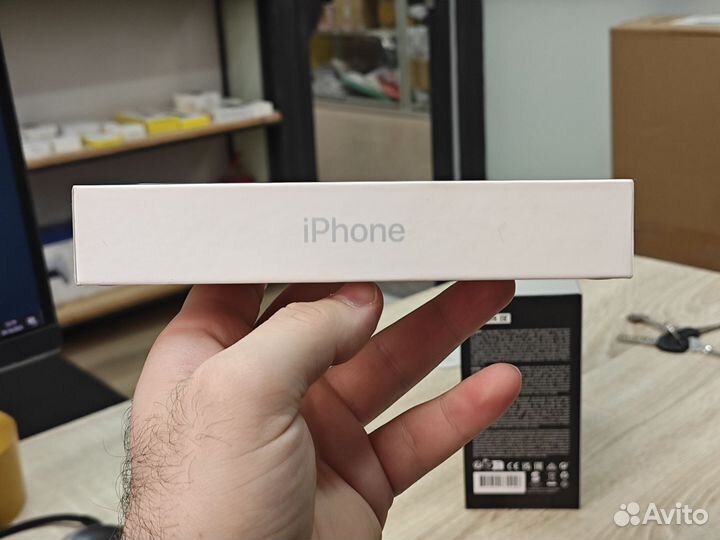 iPhone 15, 128 ГБ