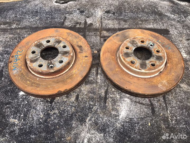 Диск тормозной передний Chevrolet Cruze