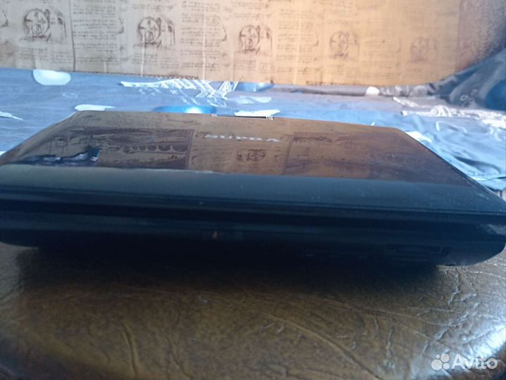 Портативный видеопроигрыватель