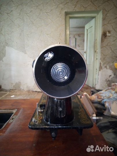 Швейная машина Подольск ножная