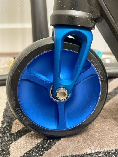 Трюковой самокат кастом парк