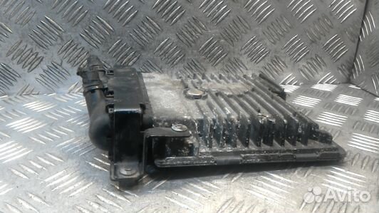 Блок управления двс skoda rapid (ABN26PC01)