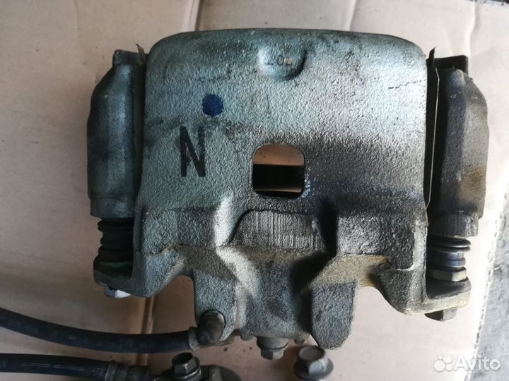 Суппорта передние nissan teana L33 qr25de