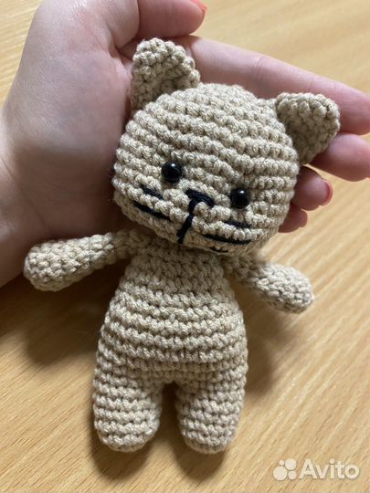 Вязаные игрушки котик