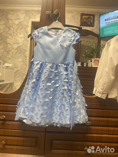 Платье очень красивое