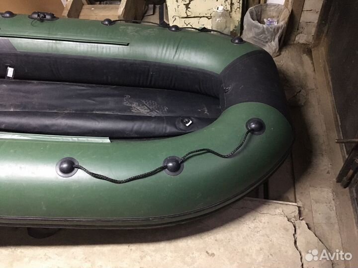 Лодка ривьера 3200