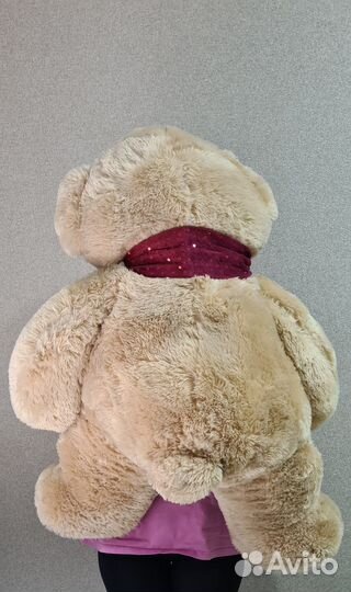 Плюшевый медведь большой