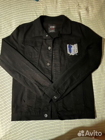 Джинсовка attack on titan