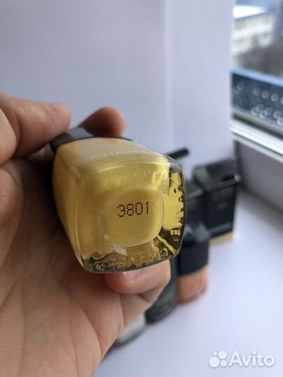 Лаки для ногтей Chanel