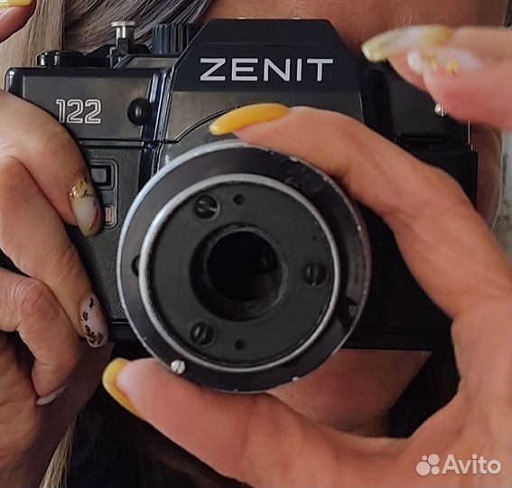 Зеркальный фотоаппарат Зенит 122