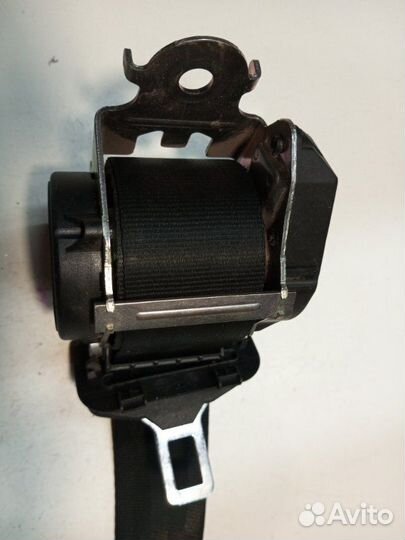 Ремень безопасности задний правый Renault Logan L8