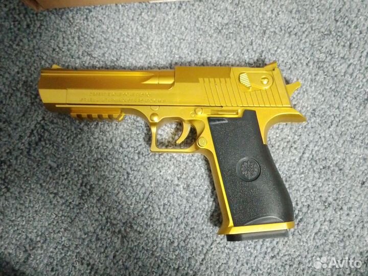 Пистолет игрушка