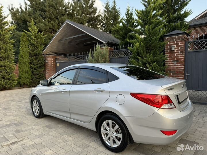 Hyundai Solaris 1.4 AT, 2013, 159 000 км