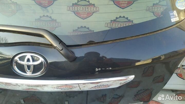 Дверь багажника задняя Toyota Vitz NSP130 1nrfe