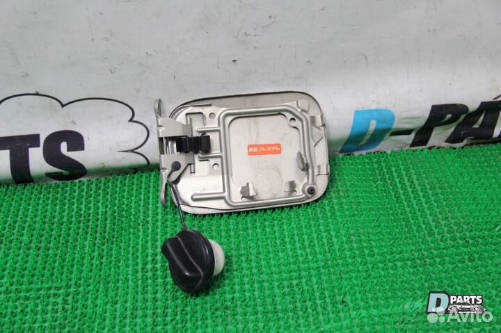 Лючок бензобака Nissan Fuga PY50-304526 VQ35HR