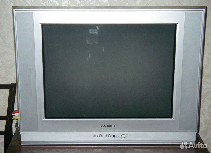 Телевизор Samsung 29 дюймов (72 см), кинескоп
