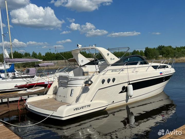 Прогулка на яхте, катере