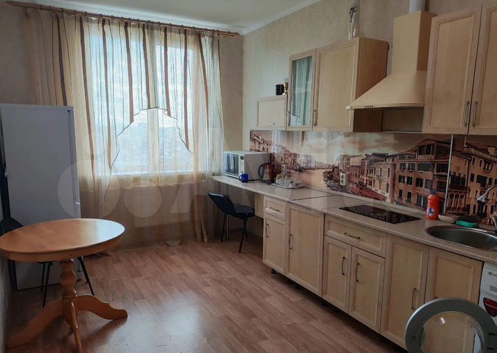 1-к. квартира, 42 м², 20/25 эт.